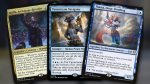 Inalla, Archmage Ritualist y las cartas del combo en abanico sobre un fondo desenfocado